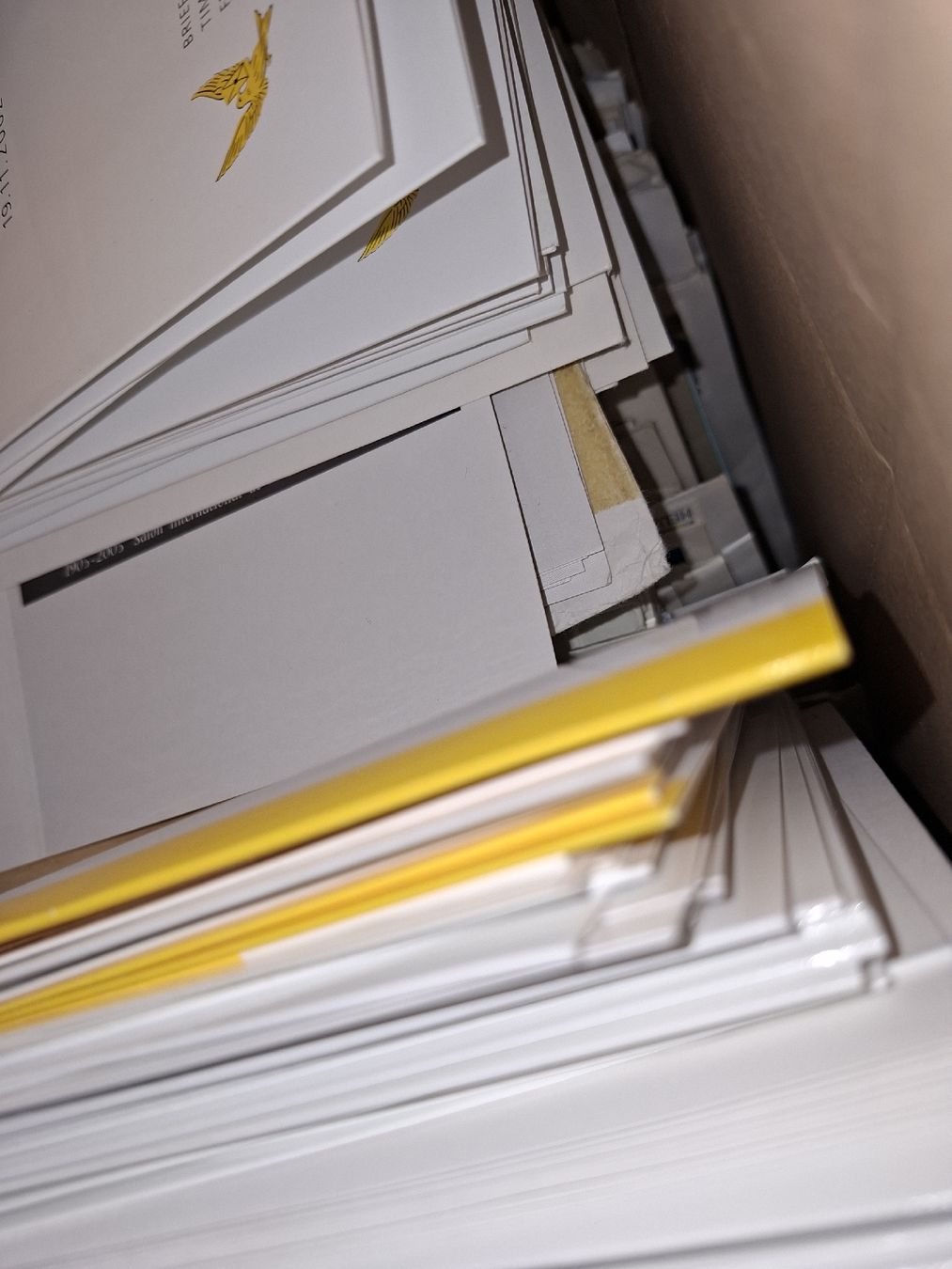 Tutti i francobolli: Kiste ca 8KG Briefmaterial  – Usato da Balgach venduto da SIMEON27