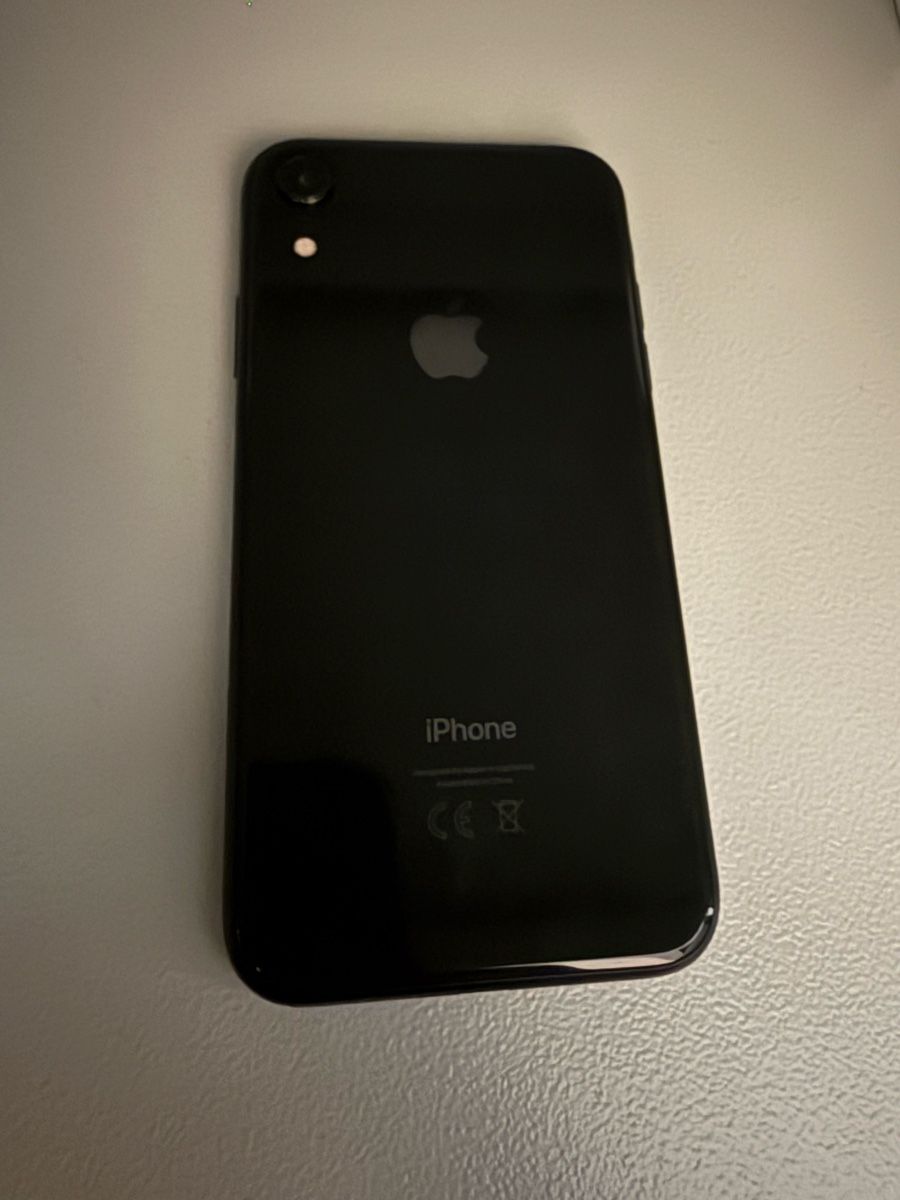 Apple Telefoni cellulari / Smartphones: Iphone XR 64GB Schwarz – Usato da Olten venduto da Swiss_855