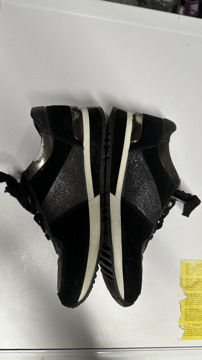 Michael Kors Damenschuhe: Michael Kors Sneaker Schwarz Grösse 38 – Gebraucht aus Zürich von Rammis 1