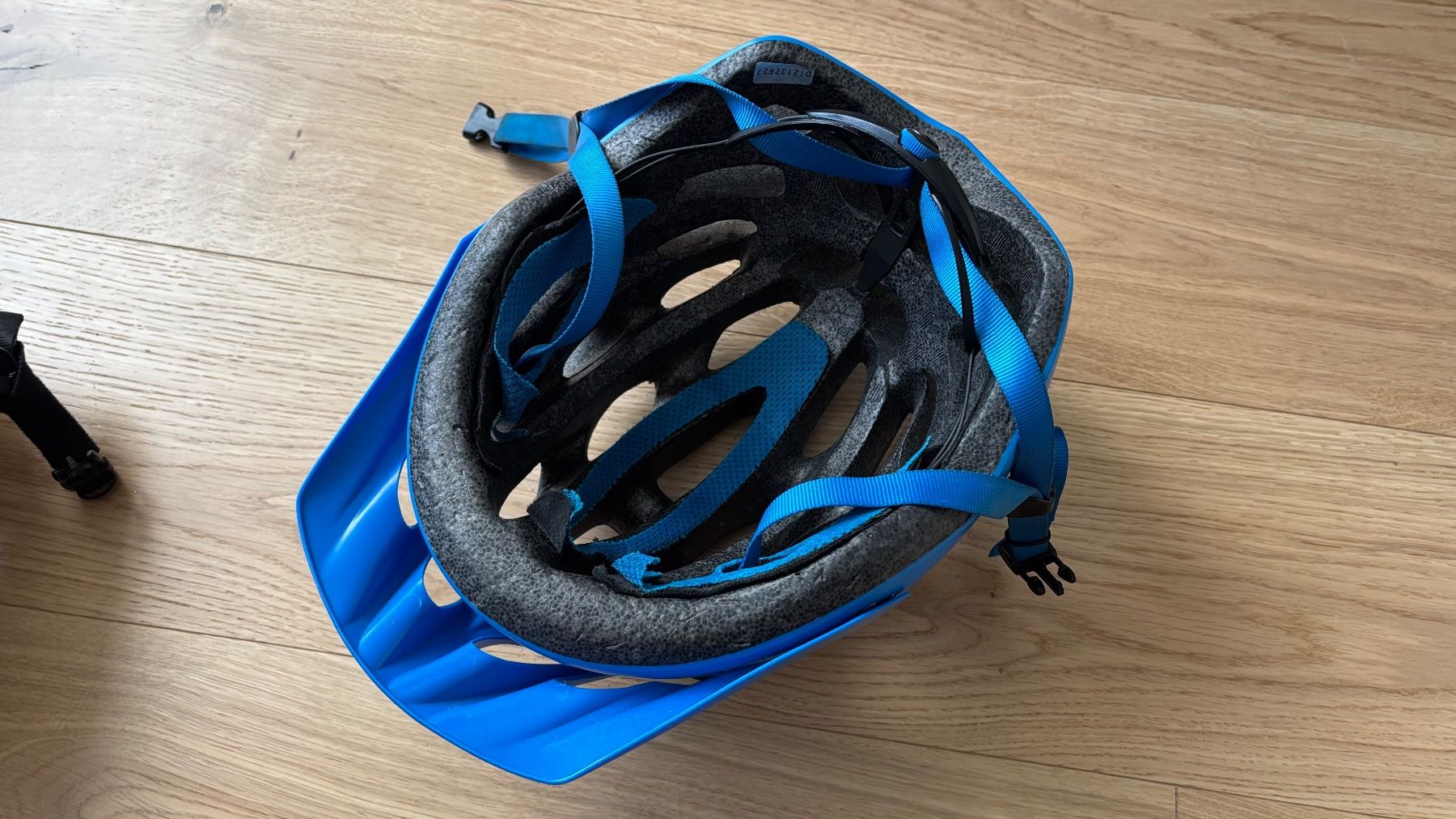 Giro Caschi: Giro Velohelm, blau – Usato da Bülach venduto da Flurin_ 2