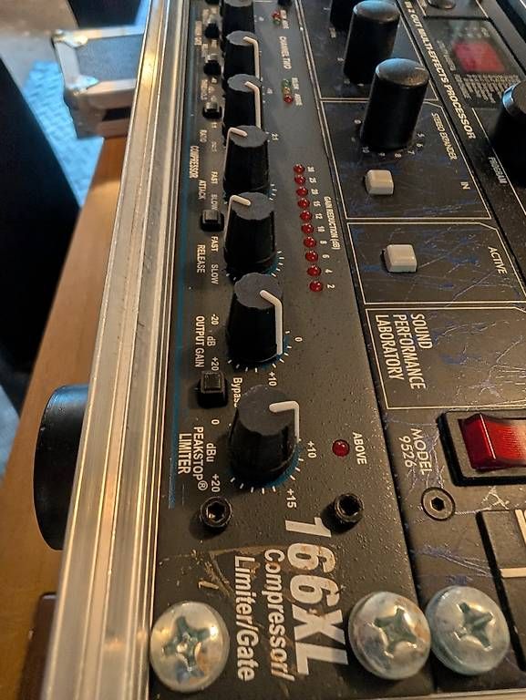 Strumenti musicali: Dbx Stereo Kompressor 166XL – Usato da Pratteln venduto da dado1972 1