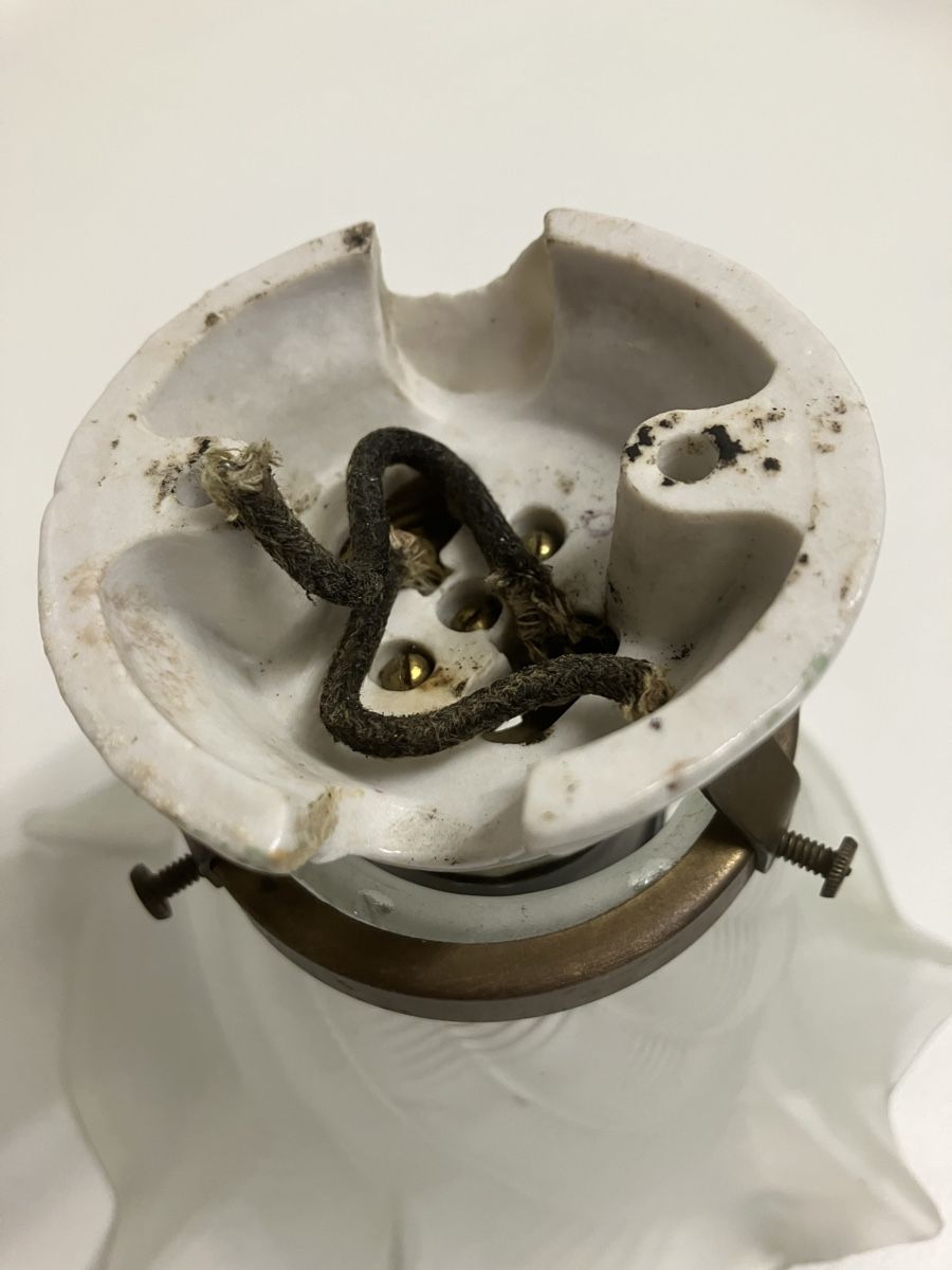 Lampadari & plafoniere: Antike Lampe Schirm aus Glas – Usato da Gossau SG venduto da skalar01 2