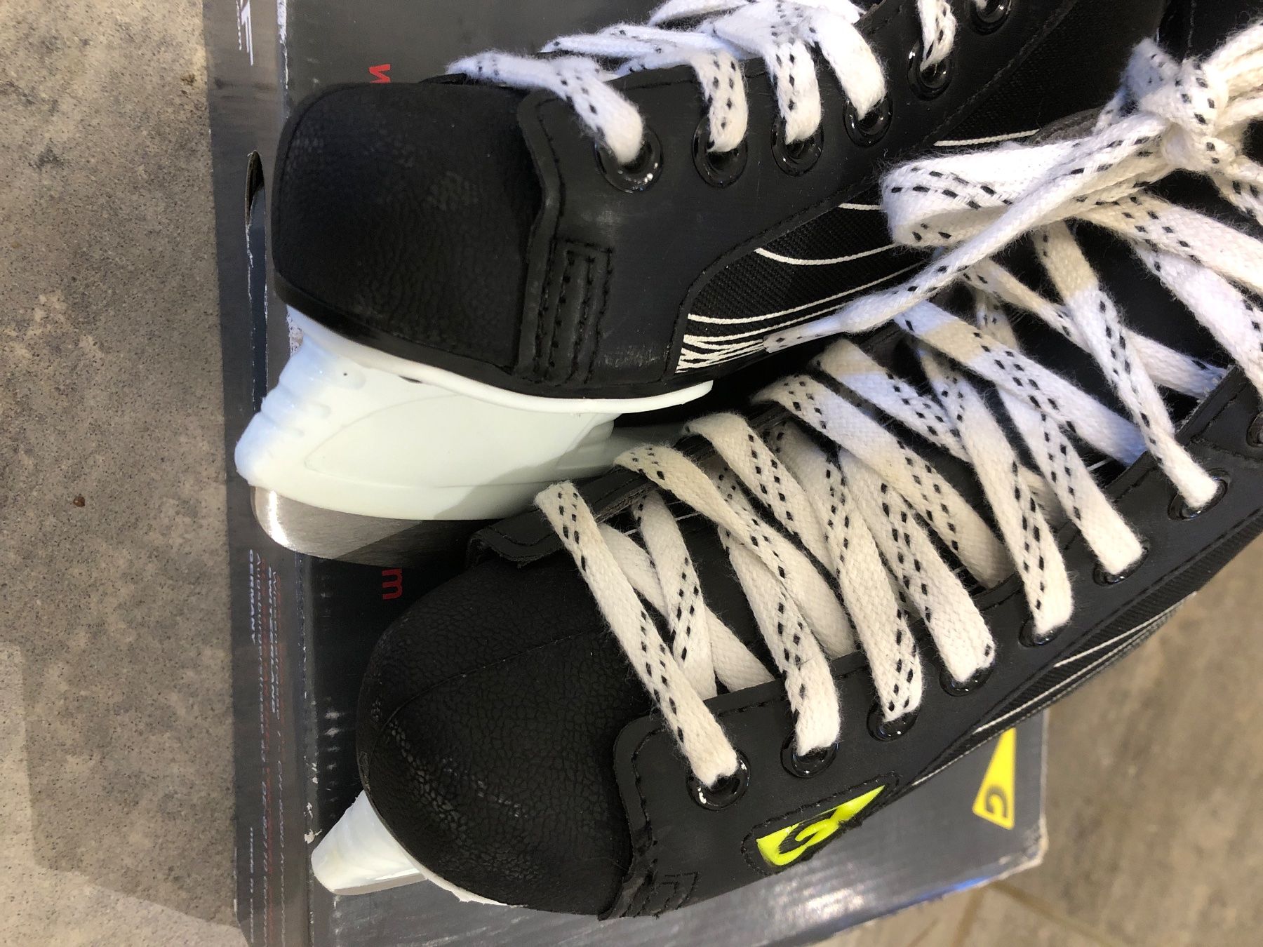 Graf Schlittschuhe: GRAF Eishockeyschuhe Gr. 31 Super 100s Top! – Gebraucht aus Neu St. Johann von thelandy 5