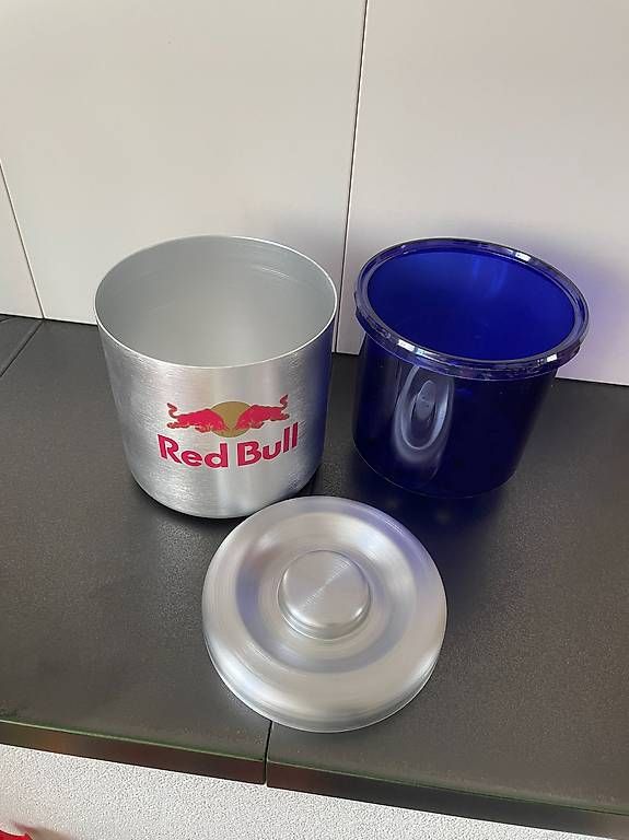 Altro: Red Bull Eiskübel aus Aluminium – Usato da Ettingen venduto da Donald4107 1
