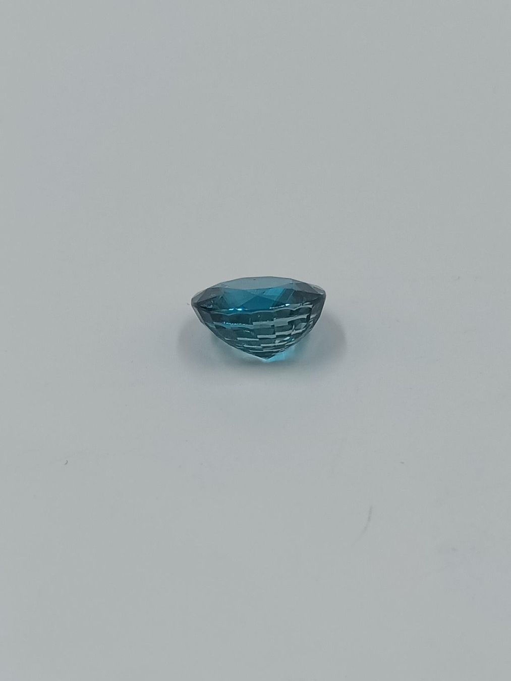 Pietre preziose: 1 TÜRKISBLAUER ZIRCON, 21.29 CT. – Usato da Luzern venduto da EdiGem 6
