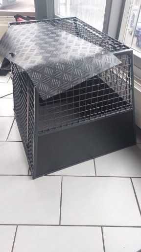 Gabbie, trasporto & Sicurezza: Hundebox mit einer Tür – Usato da Affoltern am Albis venduto da tho_t2cv 1