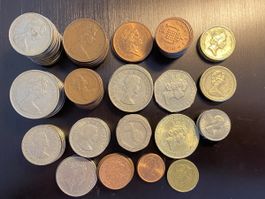 Royaume-Uni, lot de 150 monnaies 