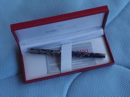ENZO VARINI, délicat stylo plume pour dame