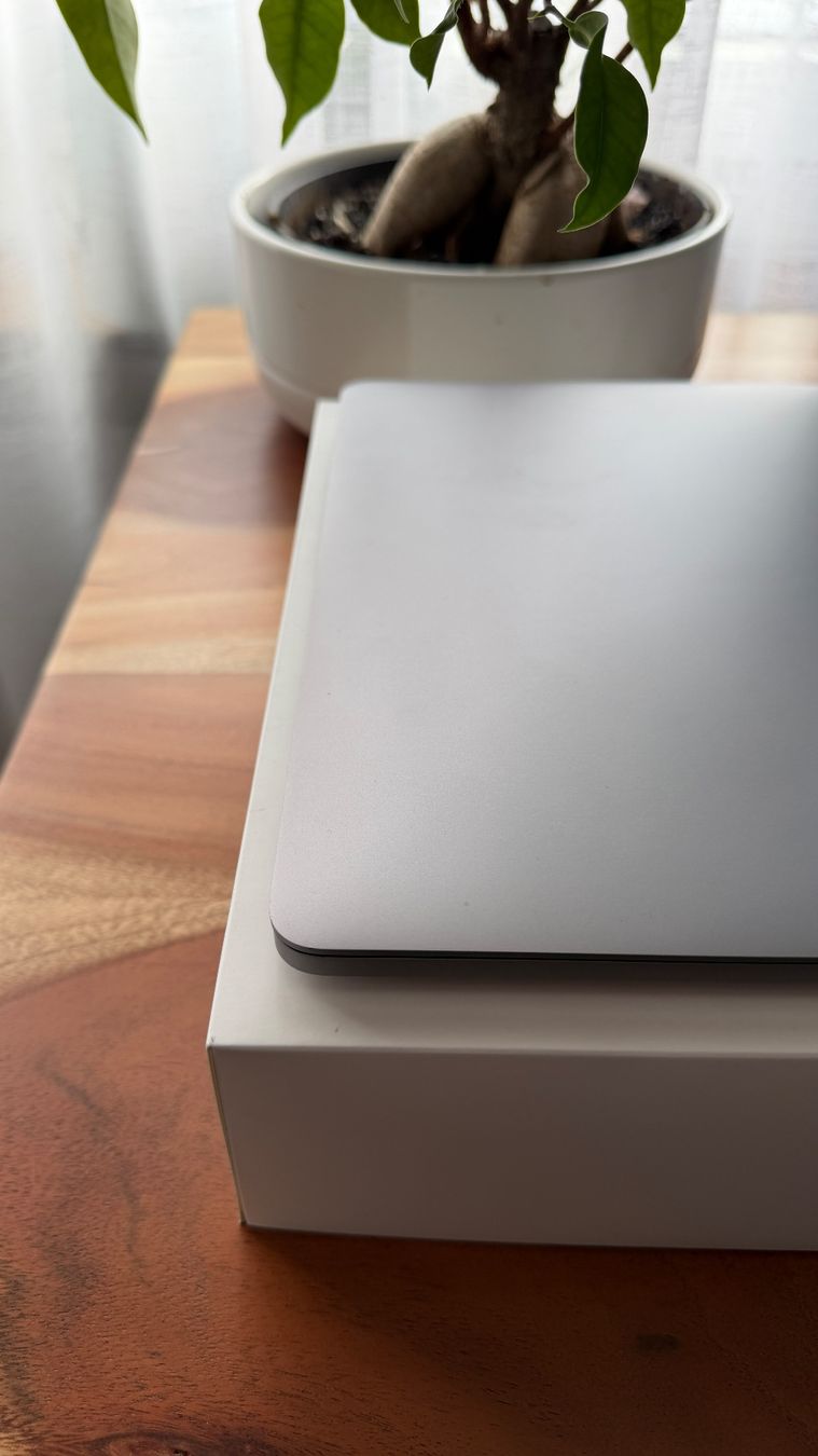 Apple Notebook: MacBook Pro 15" mit Touchbar, grau, 500GB SSD, Dezember 2016 – Usato da Domat/ Ems venduto da saren92 4