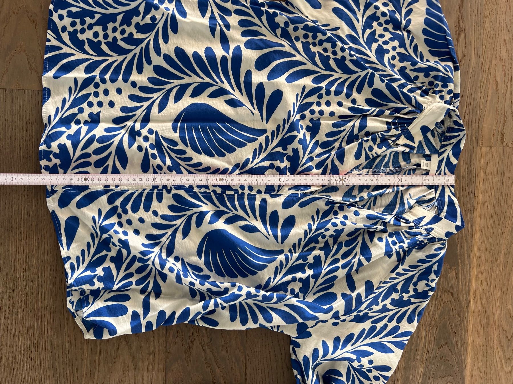 H&M Camicette: Bluse mit schönem Muster, blau-weiss, Gr. M – Usato da Meierskappel venduto da schoene_dinge 2