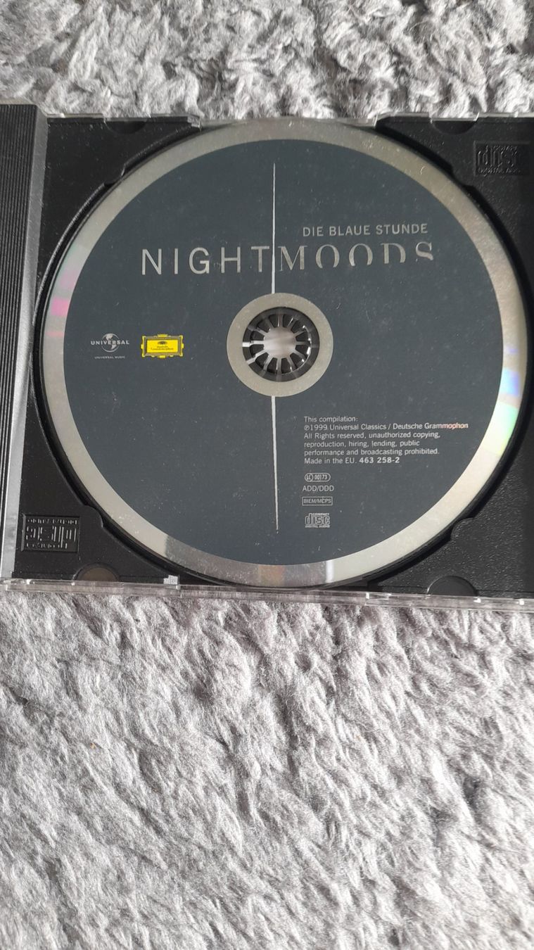 CD: NIGHTMOON    DIE BLAUE STUNDE      COMPILATION   CD – Usato da Wetzikon ZH venduto da Ramones01 2