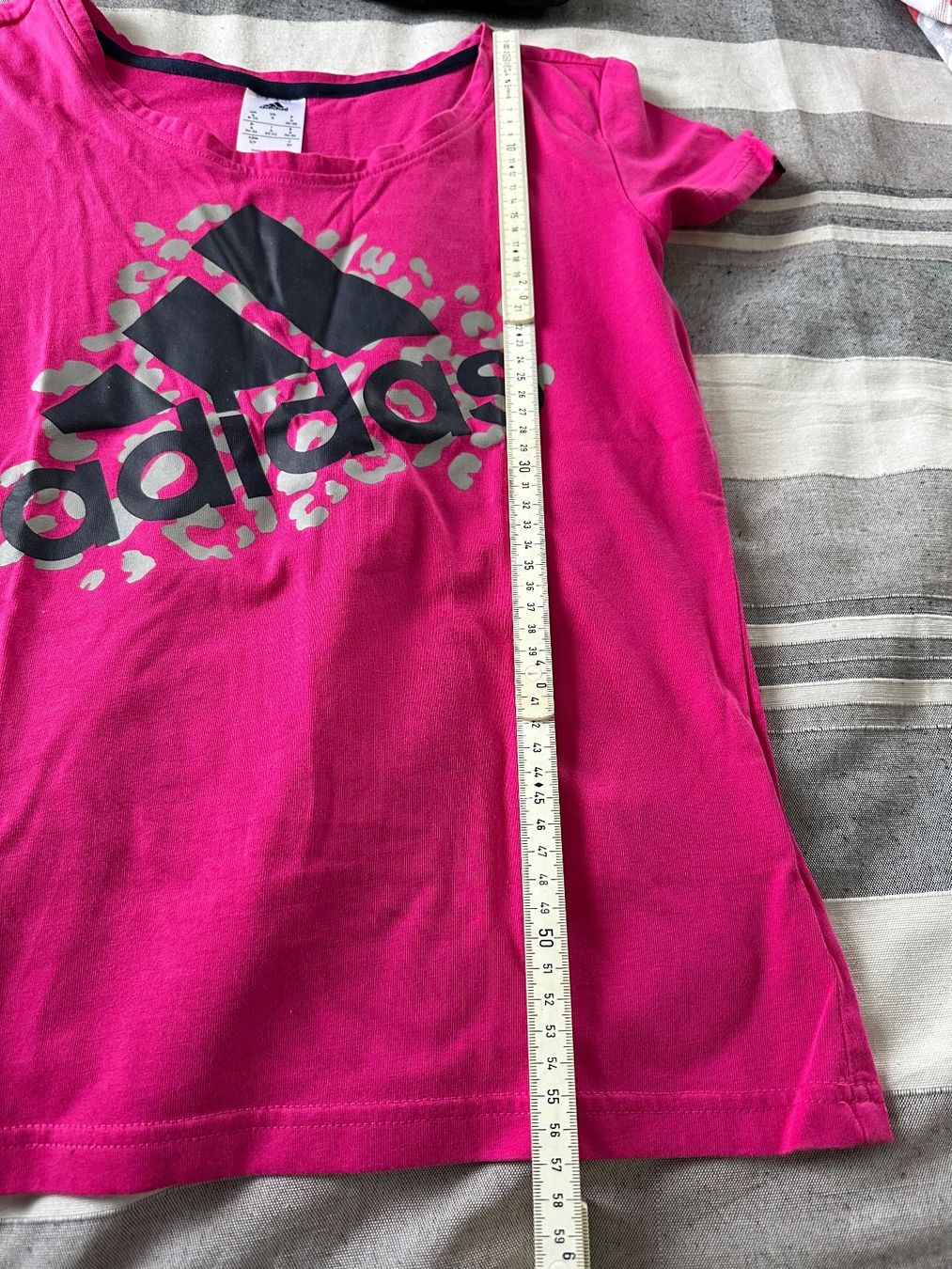 Adidas T-Shirts: AdidasT-Shirt S neuwertig – Gebraucht aus Kreuzlingen von LOL101 3