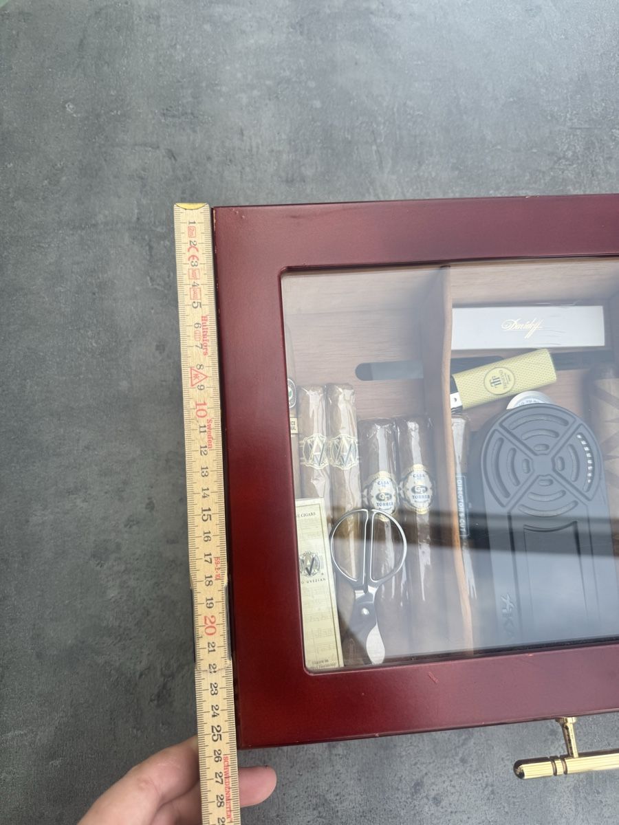 Humidor per sigari: Cigar Humidor Collection, with Accessories – Usato da Seuzach venduto da Wolf936 7