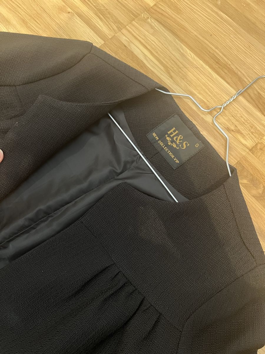Manteaux: Black coat – D'occasion à Adliswil par avatar83 4
