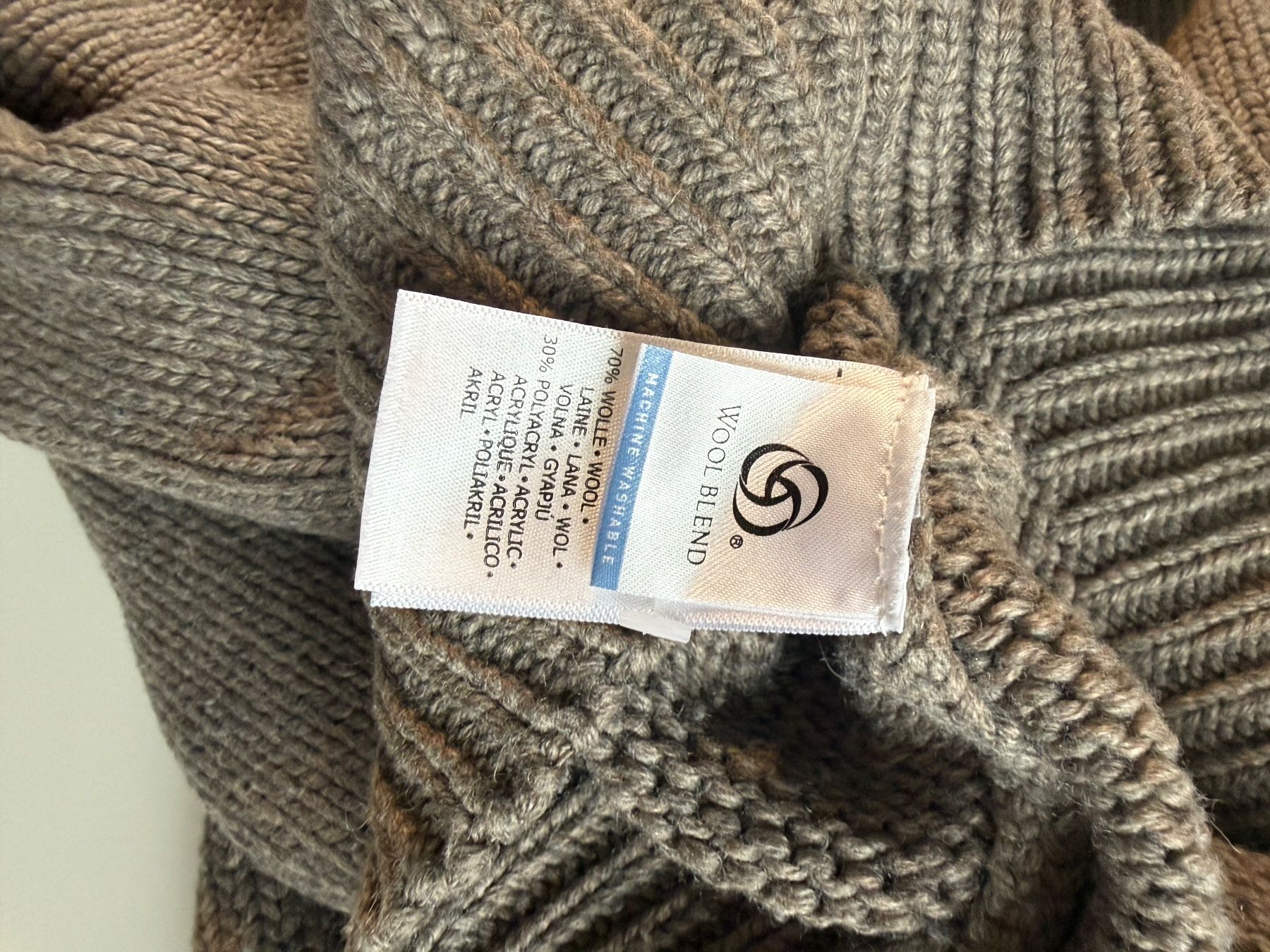 Maglioni & Felpe: Herren Wolle Pullover gr.S Charles Vögele – Usato da Altendorf venduto da Elenaneagu22 3