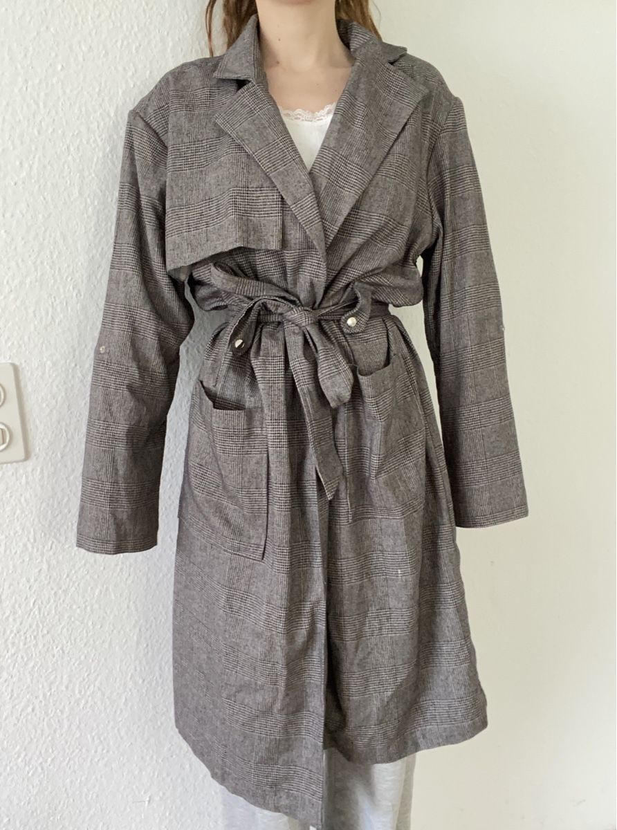 Bershka Cappotti: BERSHKA KARIERTER TRENCHCOAT – Nuovo (secondo la descrizione) da Schlieren venduto da notkrys
