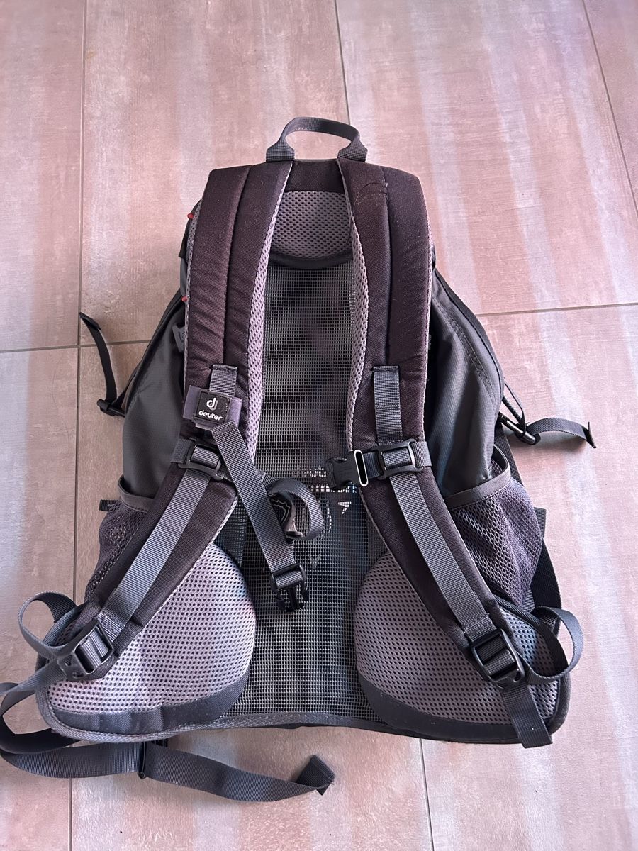 Deuter Zaini: Deuter AC SPHERIC 25 Backpack Red Great for Hiking! – Usato da Zürich venduto da chi_7k5b 1
