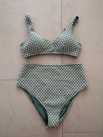 Bikini Zweiteiler Grösse L Muster Grün Weiss