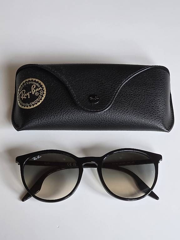 Lunettes & Verres: Lunettes de soleil Ray-Ban – D'occasion à Penthalaz par Cortis 1