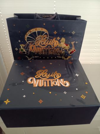 Louis Vuitton Original Neu Karton Limited Edition unbenutzt
