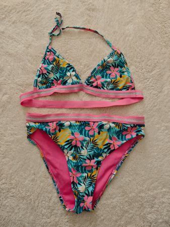 Sommerlicher Bikini mit Blumenmuster, Gr. 158/164 WE Fashion