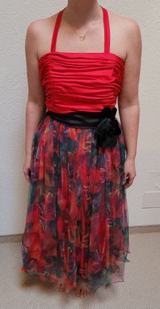 Elegantes Abendkleid, rot gemustert, Gr. 36