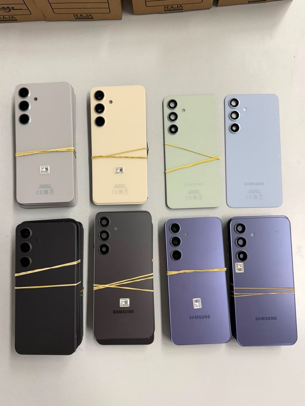 Samsung Telefoni cellulari / Smartphones: Vitre arrière Originale Samsung S24 Titane Violet – Usato da Zug venduto da ElPhone 1