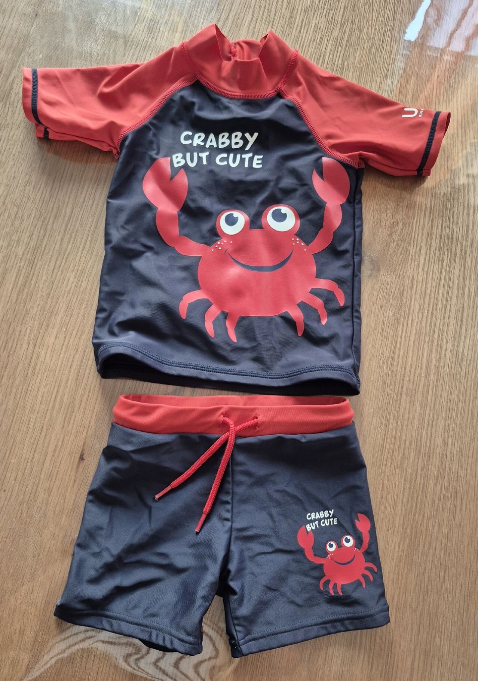Migros Maillots de bain: UV Kleidung, Grösse 86 – D'occasion à Münsingen par Why88