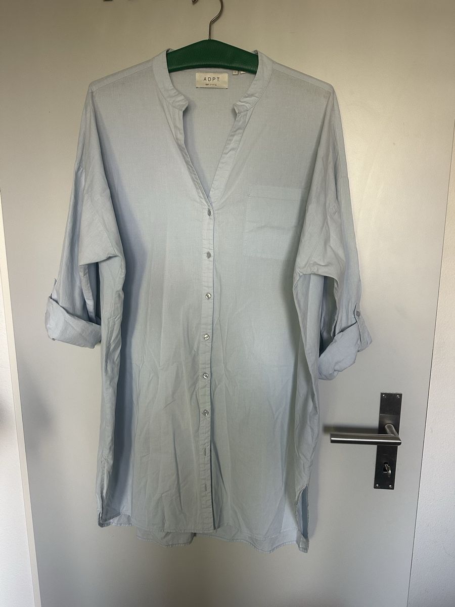 Blusen: Chemise ADPT bleu clair taille L – Neu (gemäss Beschreibung) aus Biel/Bienne von orange1
