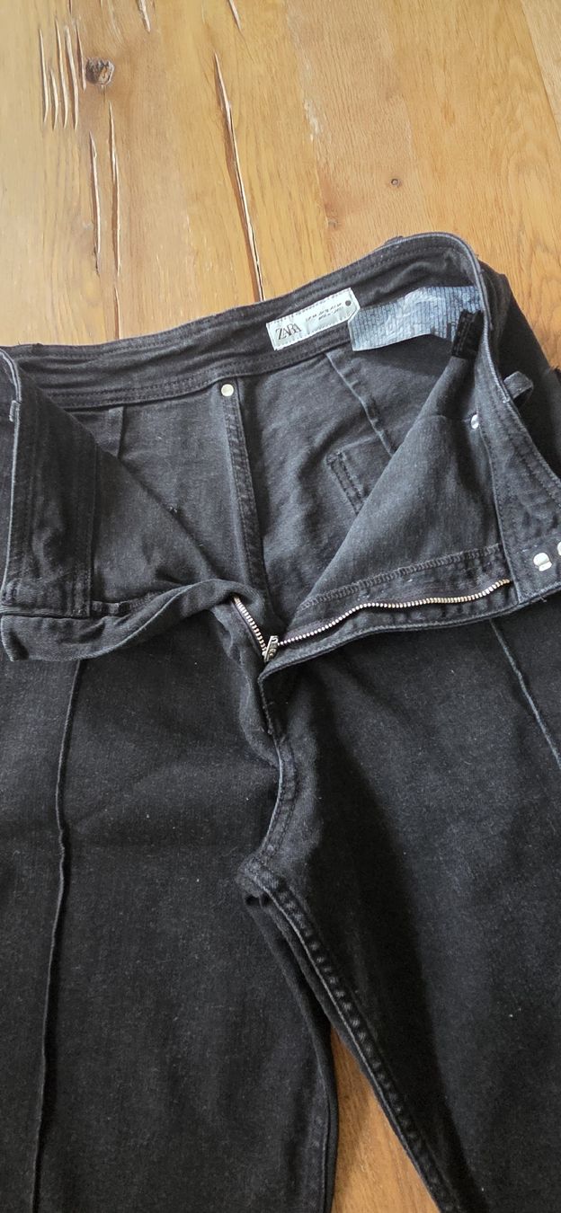 Zara Jeans: Weite Hose von Zara, Grösse 44 – Neu (gemäss Beschreibung) aus Schöfflisdorf von CrRG21