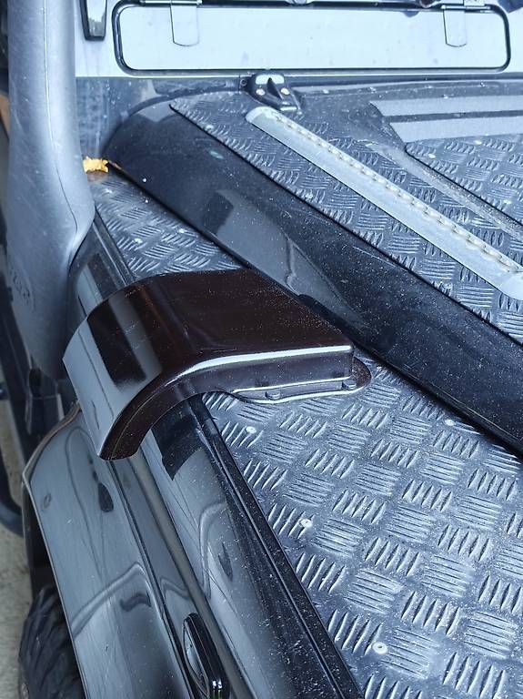 Autres accessoires p. véhicule: Defender Snowcover Lufteinlass rechts – D'occasion à Ibach par Rafajel69 4
