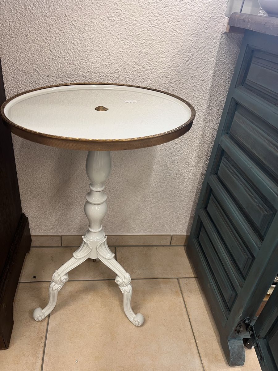 Tische: Porzellantisch – Gebraucht aus Willisau von AnNis_B.
