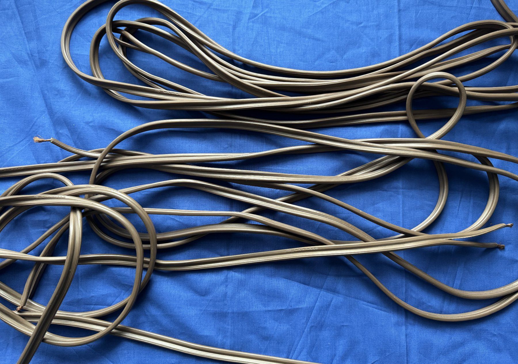 Kabel: 3x Lautsprecherkabel von Cabasse – Gebraucht aus Triesen von Ot1100