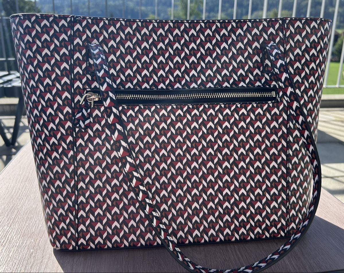 Guess Borse da donna: Guess Handtasche – Usato da Thundorf venduto da pat_6pgv 1