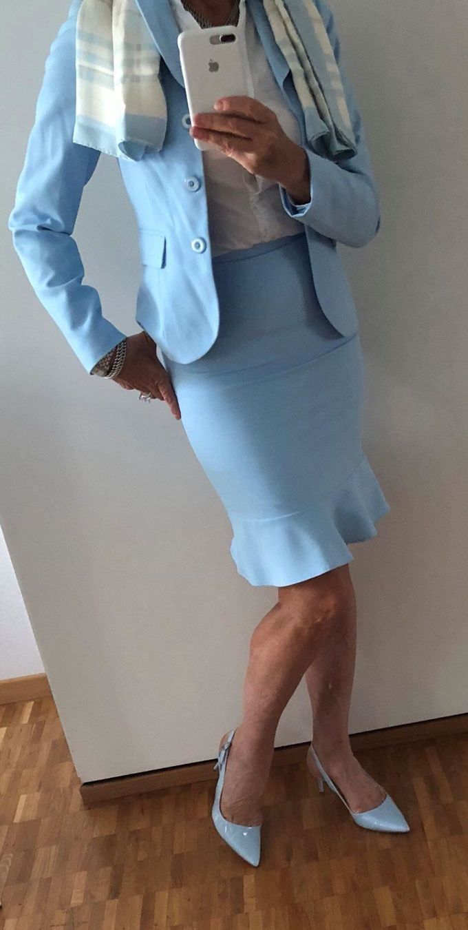 Costumi: Sexy elegante sportliche Kostüm Hellblau – Nuovo (secondo la descrizione) da Adliswil venduto da Jessik0