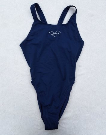 Neu! Arena Badekleid Badeanzug Gr. 116