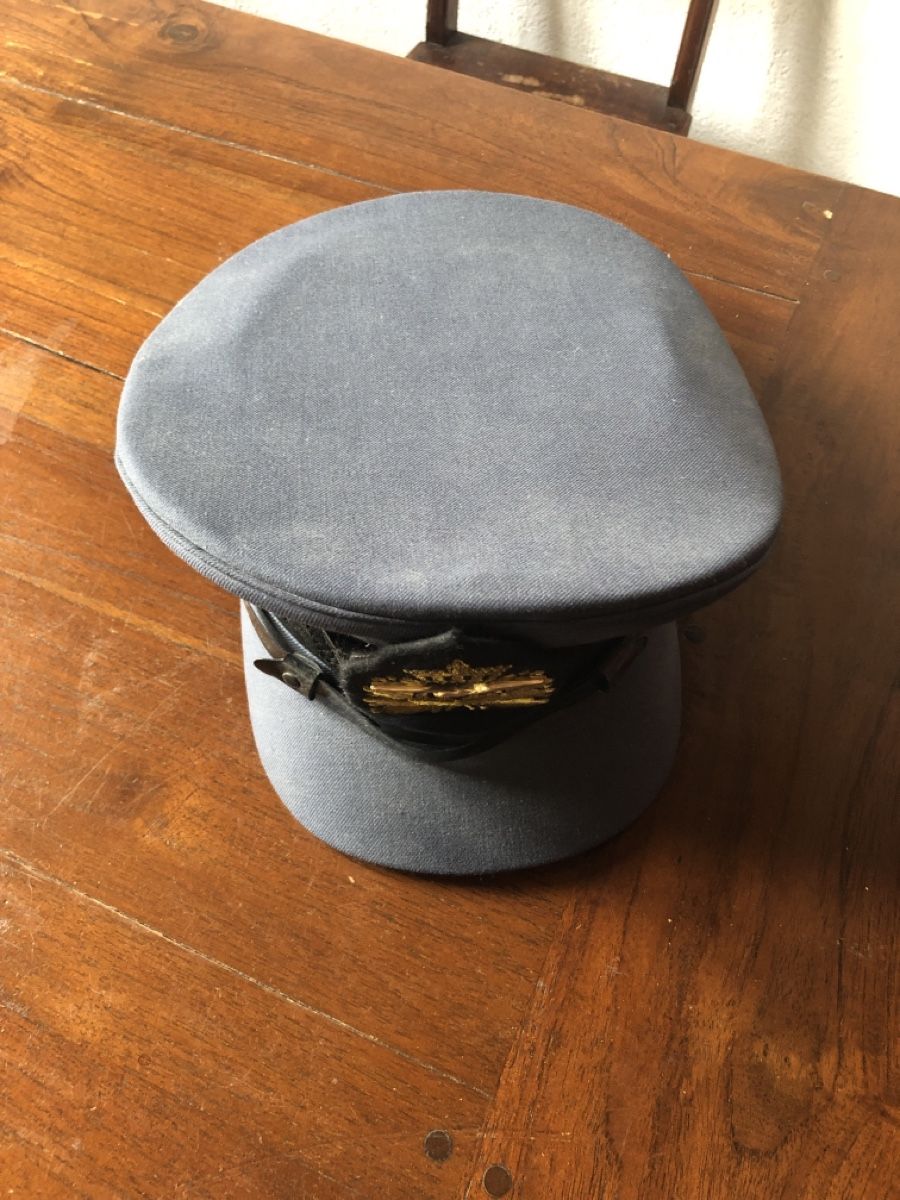 Uniformi: Militärmütze Luftwaffe Holland – Usato da Grandval venduto da ChezJerome