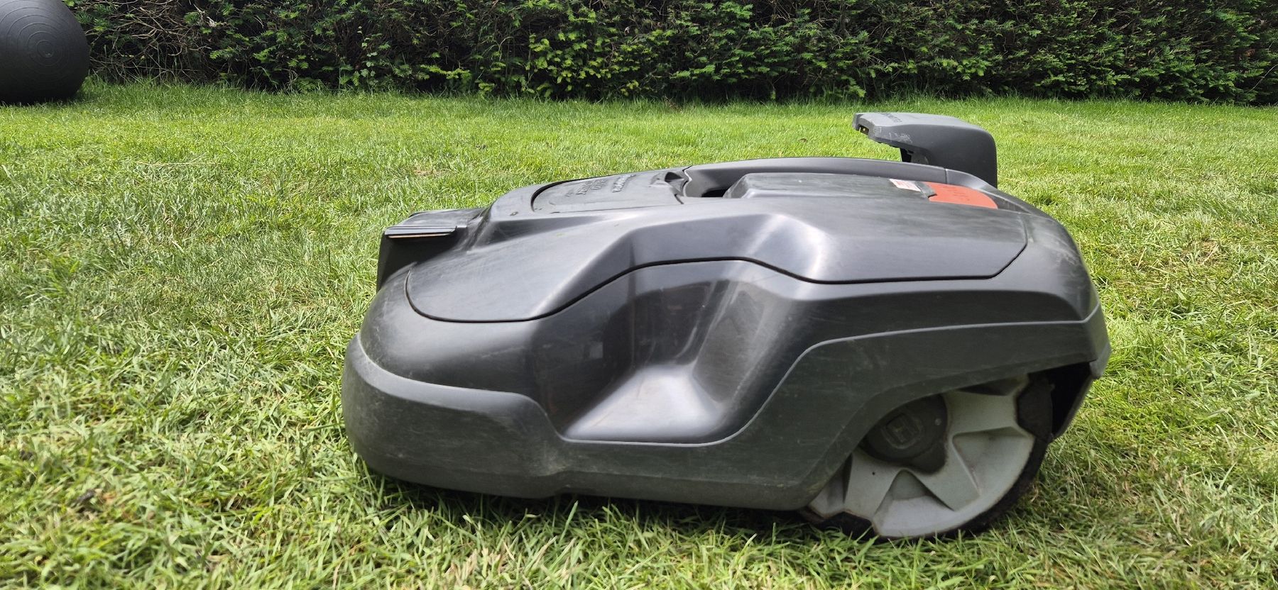 Husqvarna Tondeuses à gazon: Husqvarna Mähroboter Automower 310 – D'occasion à Staufen par nerve 1
