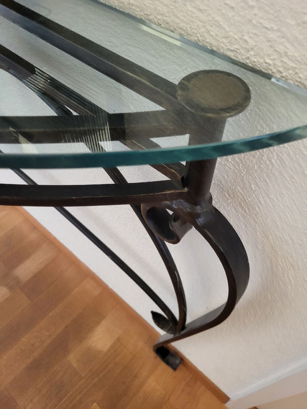 Tische: Designertisch,  Metallgestell und Glasplatte – Gebraucht aus Zürich von Lizi7 3