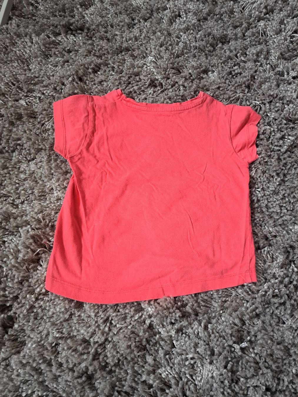 Blusen, T-Shirts & Tops: T-Shirt Grösse 104 – Gebraucht aus Kaltbrunn von Nili133 1