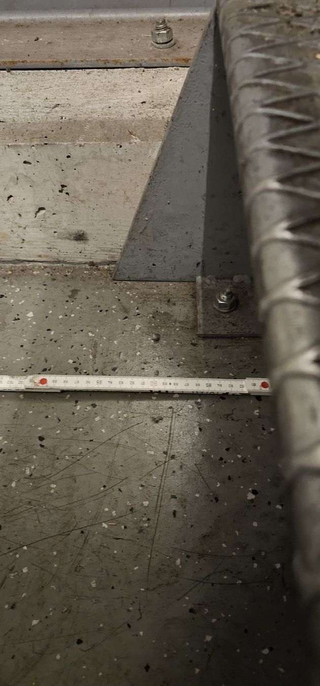 Treppen: Metalltreppe sehr steil – Gebraucht aus Mühledorf SO von lie_t8rl 4