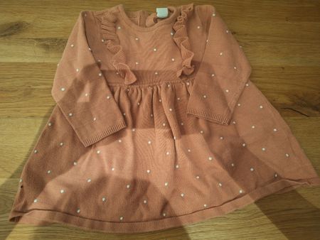 Süsses Kinder Strickkleid mit rosa Punkten