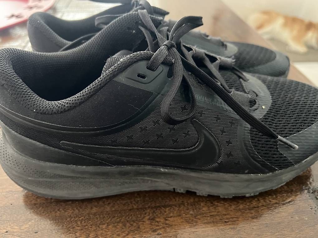 Herrenschuhe: Scarpe Nike 40 – Gebraucht aus Viganello von bia_x25w 2