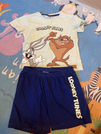 Pigiama Looney Tunes T-shirt e pantaloncini blu taglia 110