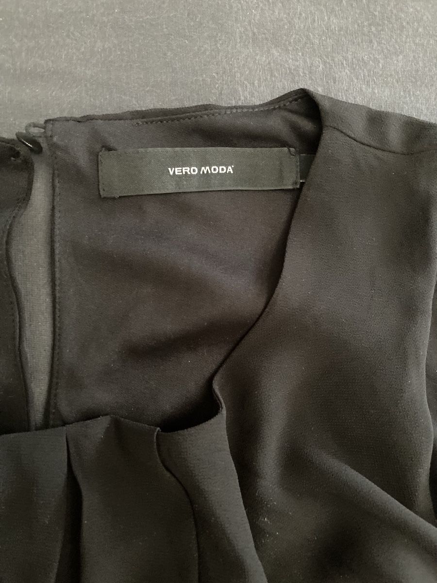 Vero Moda Vestiti: Schwarzes Kleid von Vero Moda – Nuovo (secondo la descrizione) da Thun venduto da van_kl8p 1