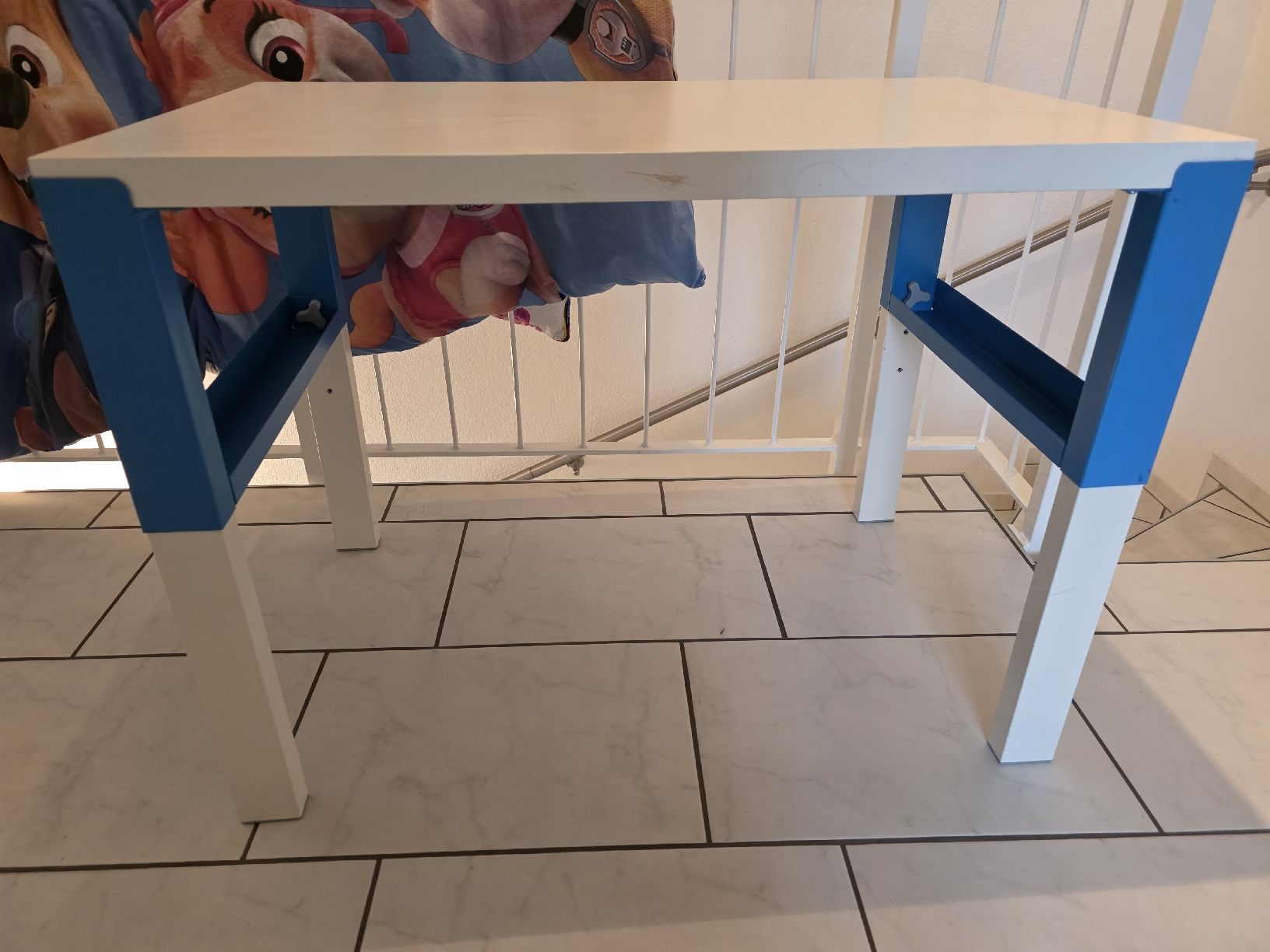 Scrivanie: Kinderpult – Usato da Bolligen venduto da tahiti15 1