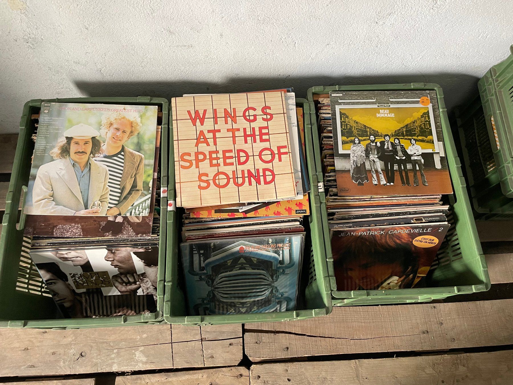 Vinyles: 3 caisses de disques vinyle 33 tours – D'occasion à La Croix (Lutry) par netrajet 2