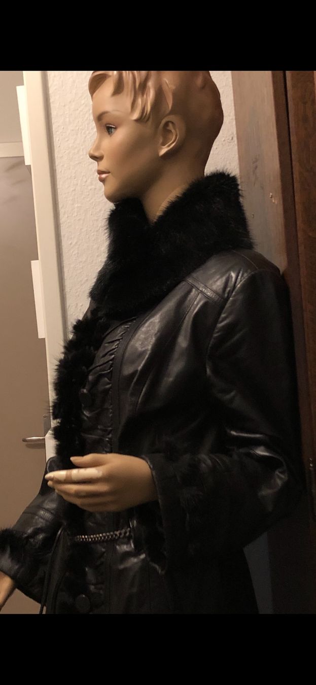 Cappotti: Pelz Leder Mantel Gr/M – Usato da Basel venduto da Ivana_4 4