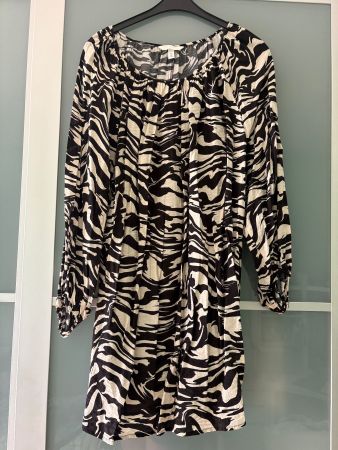 H&M Summer dress - Size L