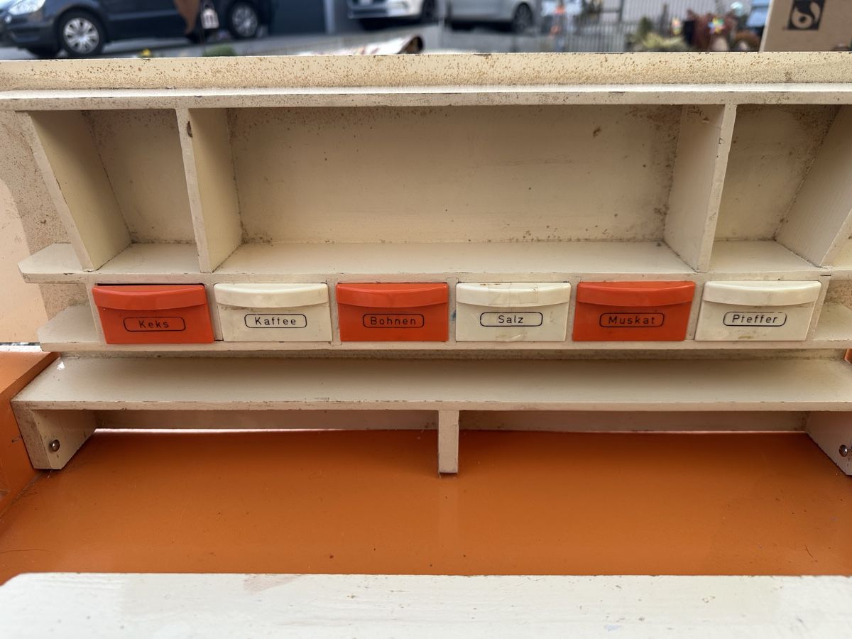 Giocattoli: Nostalgie-Set: Kaufladen und Mini-Verpackungen, – Usato da Schöftland venduto da Astika 1